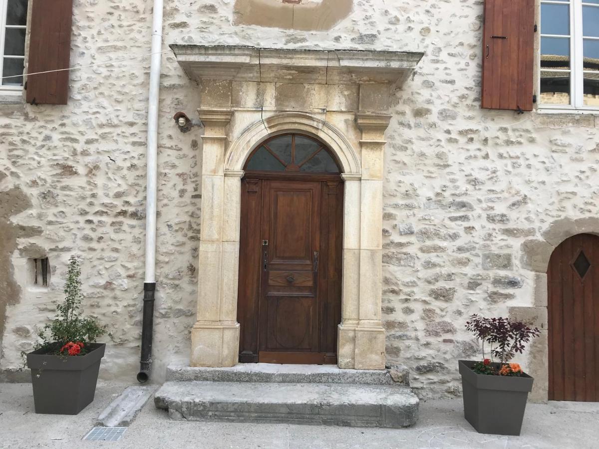 Bed and Breakfast Domaine Des Chabriers Ourches Экстерьер фото
