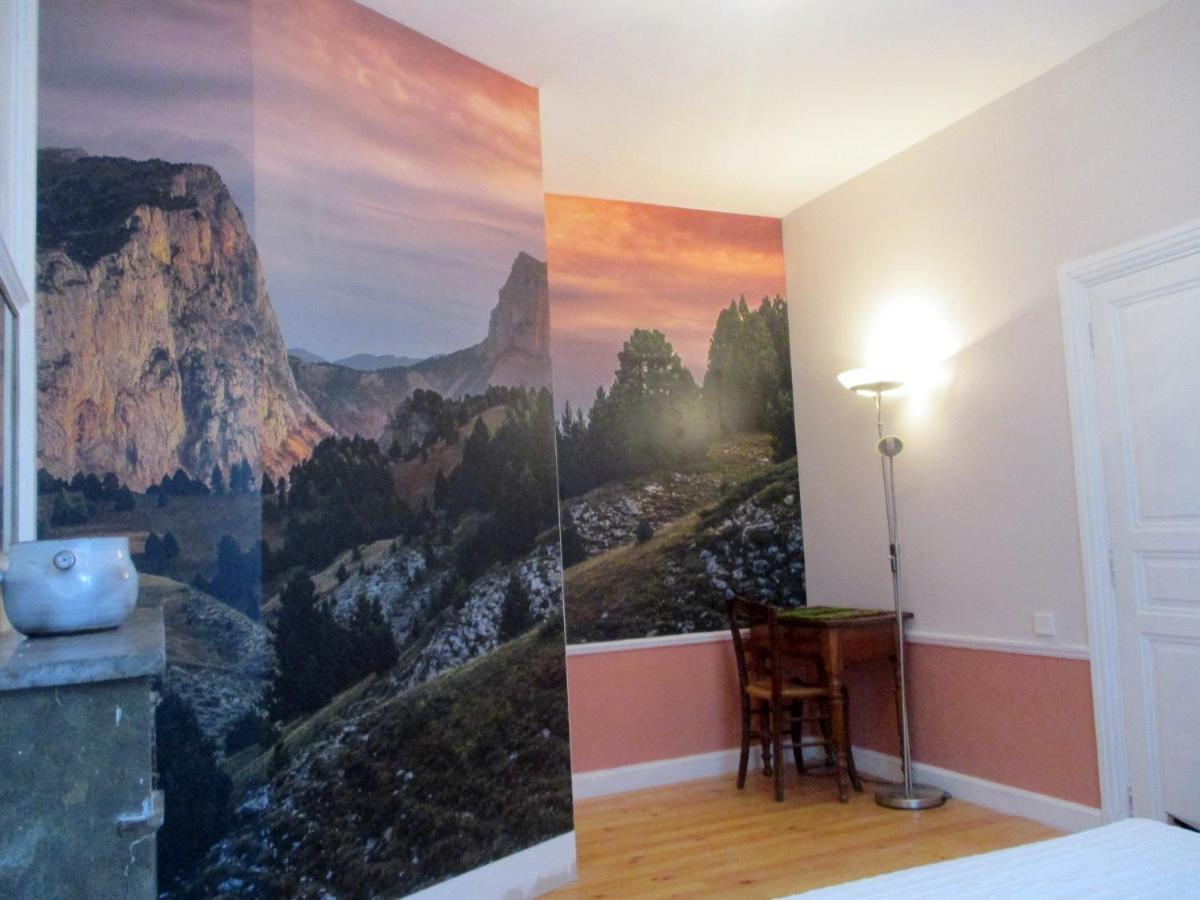 Bed and Breakfast Domaine Des Chabriers Ourches Экстерьер фото