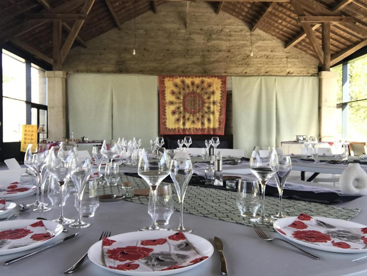 Bed and Breakfast Domaine Des Chabriers Ourches Экстерьер фото